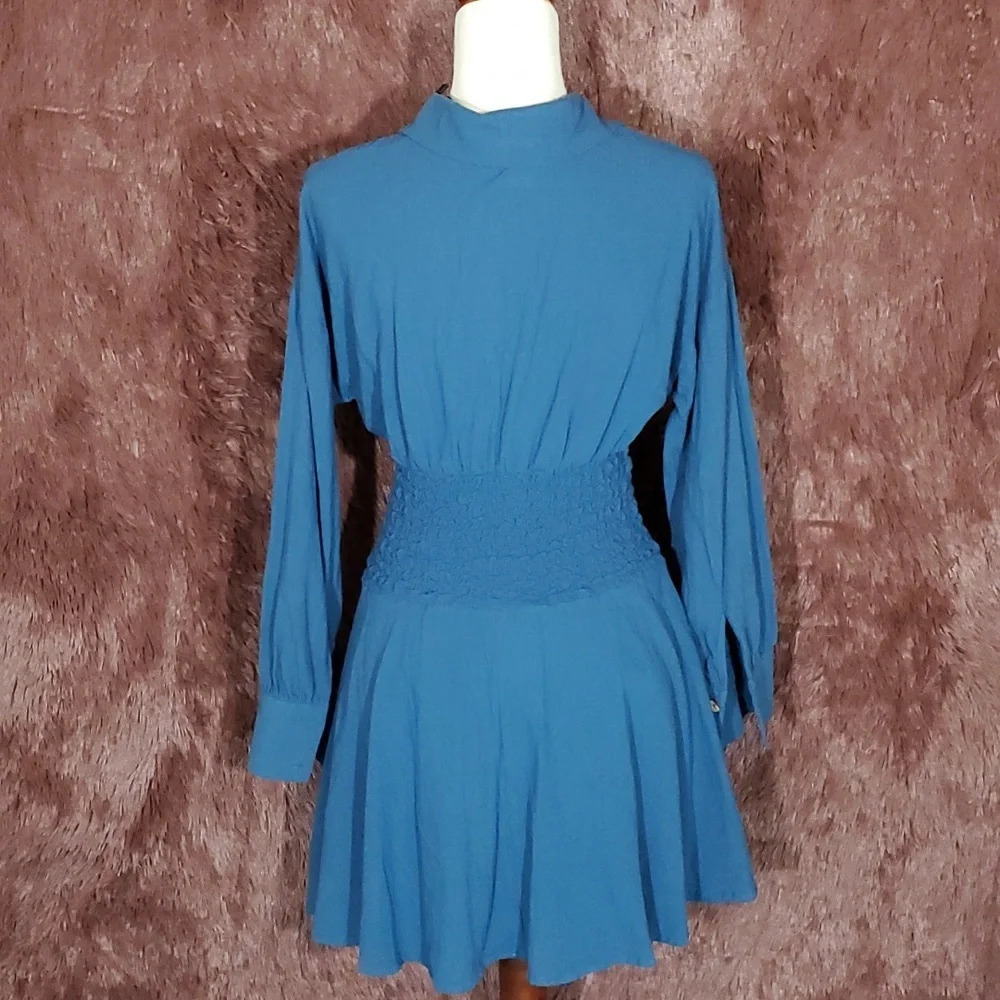 ⭐️Blue Mini Dress!⭐️ - Picture 4 of 6